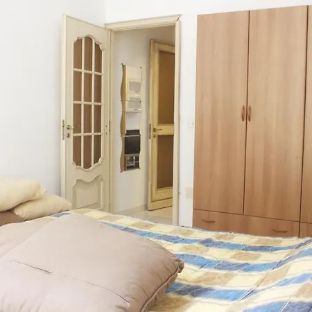 Soft House Ferrucci Apartment